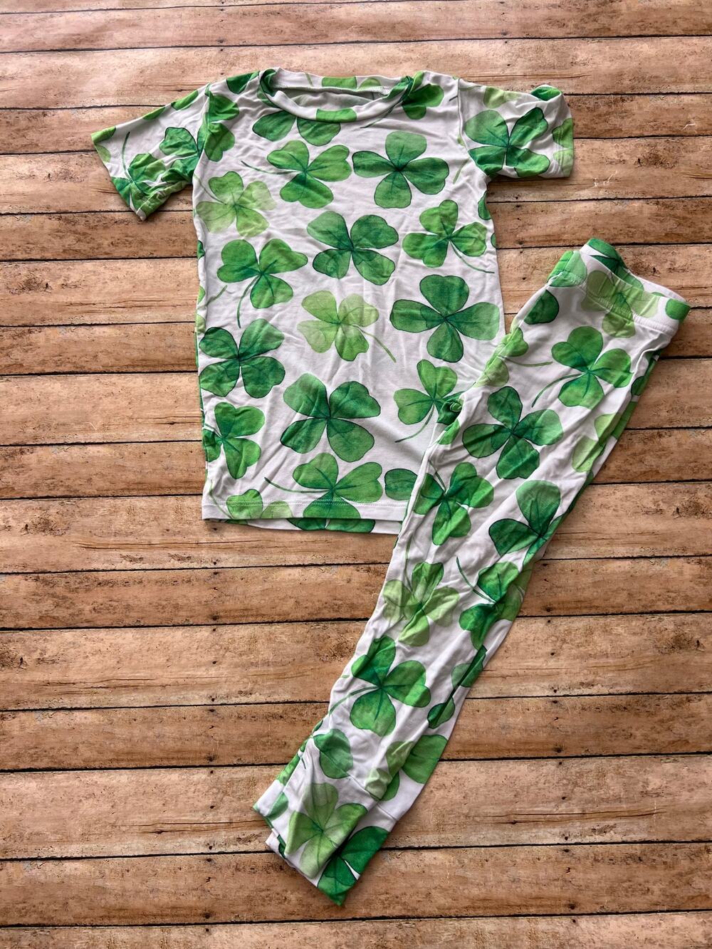 Bums & Roses Happy Go Lucky Clover Bamboo Pajama Set 4T